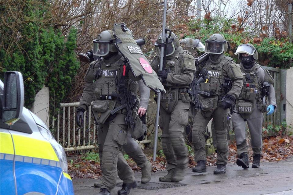 Ein Mann wurde bei einer Auseinandersetzung verletzt. Bodo Marks/dpa