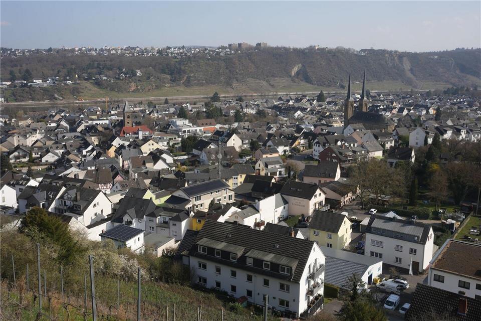 Ein Meteoritenteil hat am Sonntagabend in Koblenz ein Hausdach beschädigt. (Archivbild)Thomas Frey/dpa