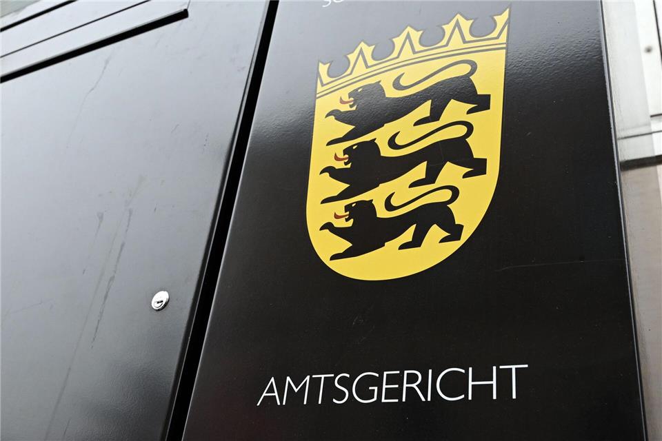 Ein Mitarbeiter des Regierungspräsidiums ist in Karlsruhe veruteilt worden (Symbolbild)Uli Deck/dpa