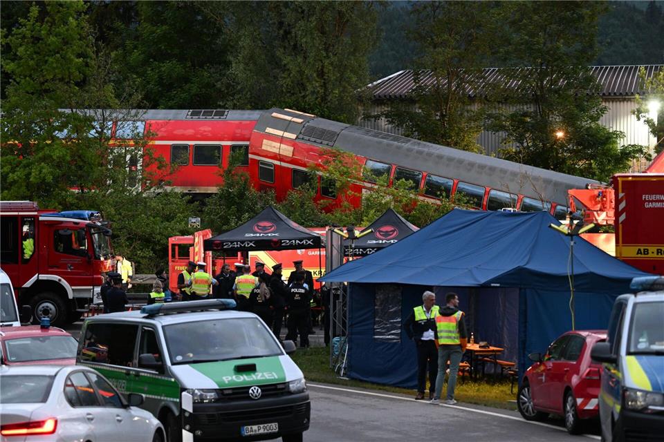 Ein Mitarbeiter hatte zuvor auf Probleme mit den Gleisen hingewiesen. (Archivbild)Angelika Warmuth/dpa