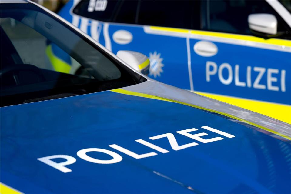 Ein Motorradfahrer ist bei einem Verkehrsunfall tödlich verunglückt. (Symbolbild) Sven Hoppe/dpa