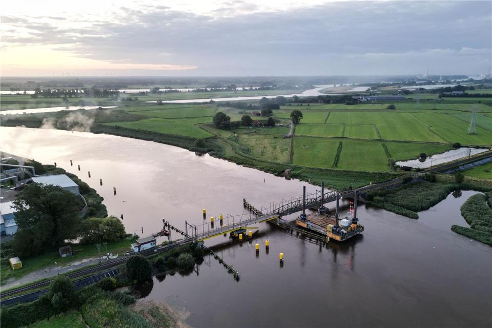 Ein Neubau der Huntebrücke soll vorgezogen werden. (Archivbild)Lars Penning/dpa