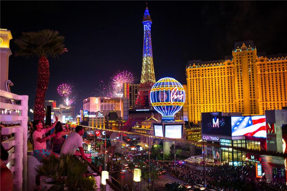 Ein Ort mit viel Schein: Las Vegas, Stätte für die ersten Enhanced Games. (Archivbild)Chase Stevens/AP/dpa