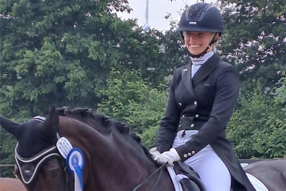 Ein Paar, das sich versteht: Tabea Rekers und Black Pearl.