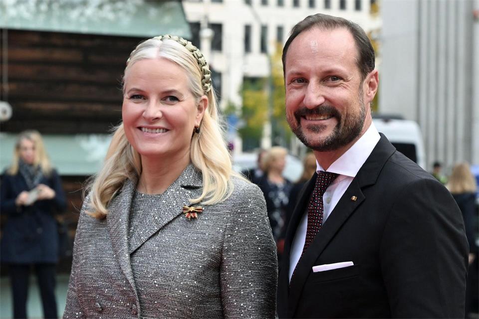 Ein Paar in guten wie in schlechten Zeiten: Mette-Marit und Haakon, hier 2024 in Berlin. (Archivbild)Jens Kalaene/dpa