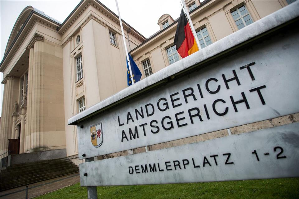 Ein Prozess wegen Totschlags ist am Landgericht Schwerin gestartet. (Symbolbild)Jens Büttner/dpa-Zentralbild/dpa