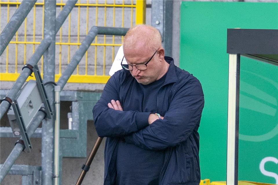 Ein Punkt in Münster: Fürths Trainer Heiko Vogel reagiert nicht zufrieden.David Inderlied/dpa