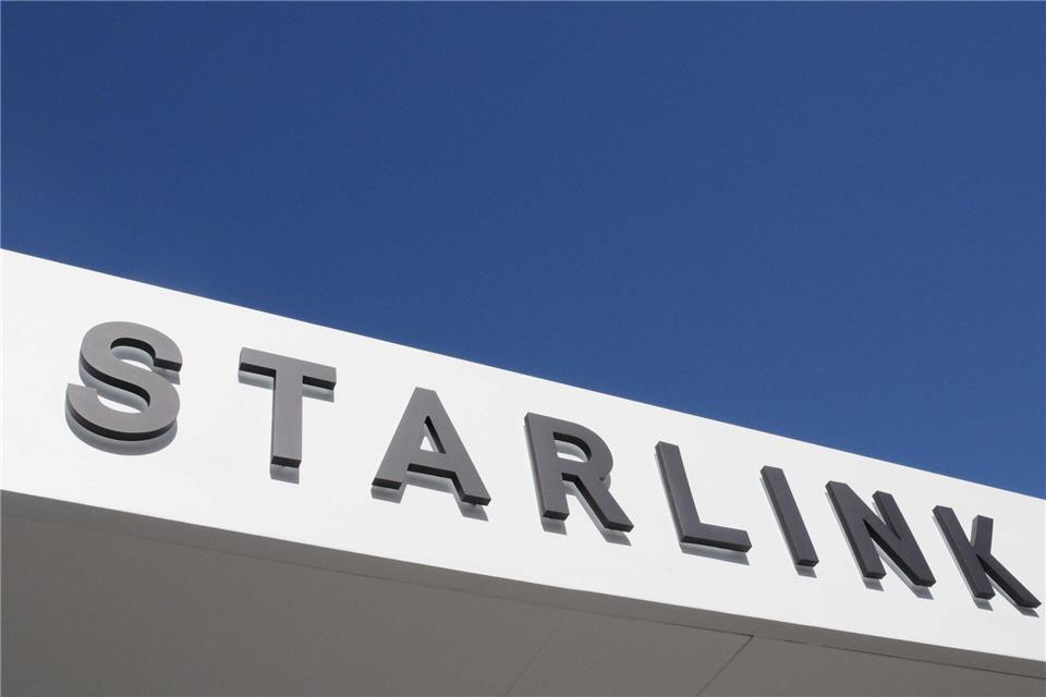 Ein Starlink-Marketingpavillon beim Mobile World Congress 2024.Wolf von Dewitz/dpa-Zentralbild/dpa