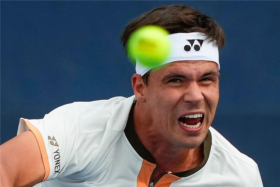 Ein Tennis-Duell über 4:46 Stunden - dann hatte Daniel Altmaier seinen Erstrundensieg in New York geschafft. Yuki Iwamura/AP/dpa
