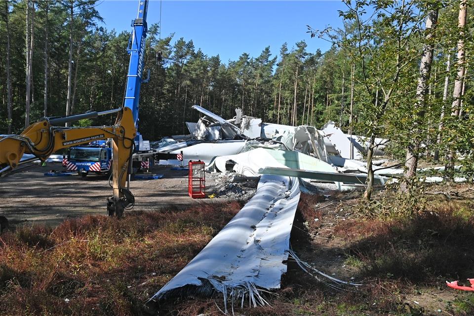 Ein Trümmerfeld hinterließ das Windrad im Wald der Hohen Mark. 