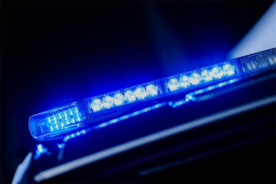 Ein Unbekannter eröffnet in Hamburg Neuwiedenthal das Feuer auf einen Linienbus. (Symbolbild)Rolf Vennenbernd/dpa