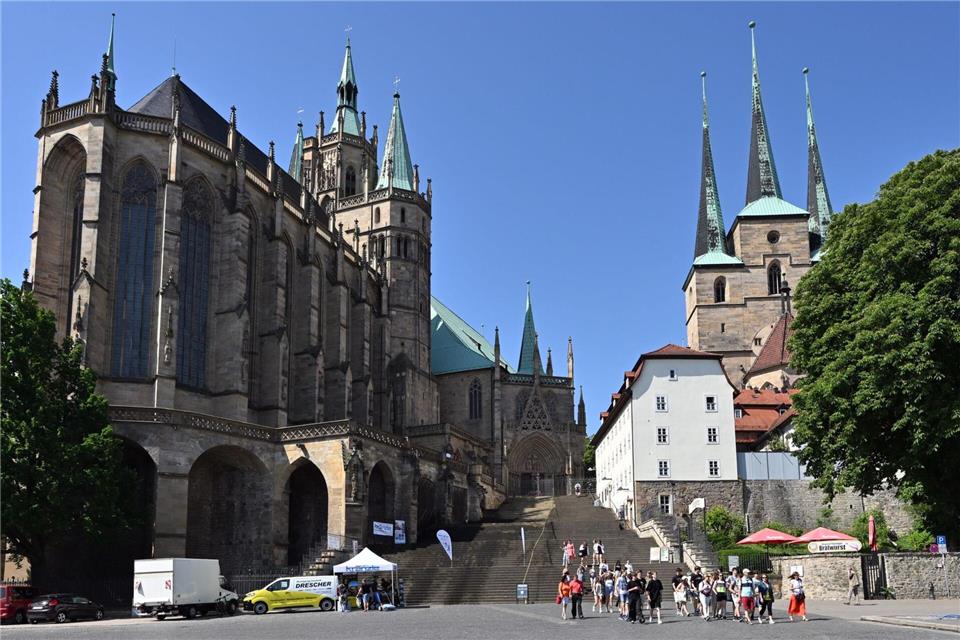 Ein Wahrzeichen von Erfurt ist der Dom. (Archivbild) Martin Schutt/dpa
