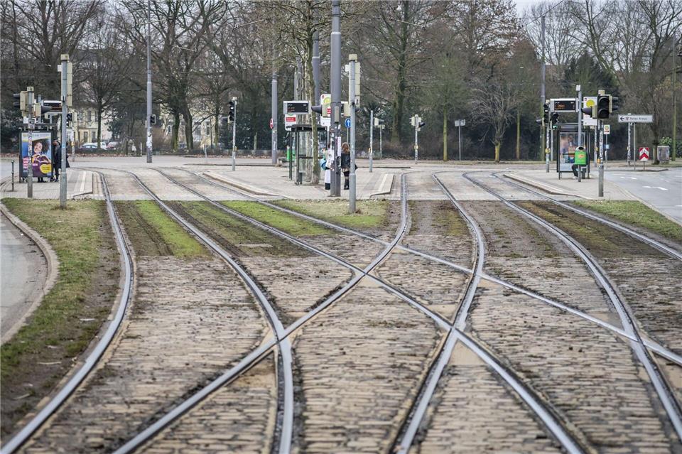 Ein Warnstreik bremst erneut Straßenbahnen und Busse in Bremen aus. Focke Strangmann/dpa