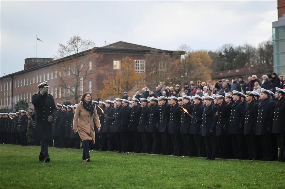 Ein Zeichen des Zusammenhalts ist in heutigen Zeiten laut Kristina Herbst wichtig.Christian Charisius/dpa