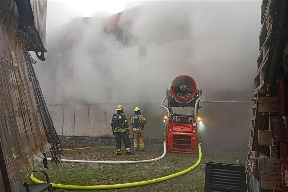 Ein Zeuge alarmierte die Einsatzkräfte in der Nacht.-/weserpictures/dpa