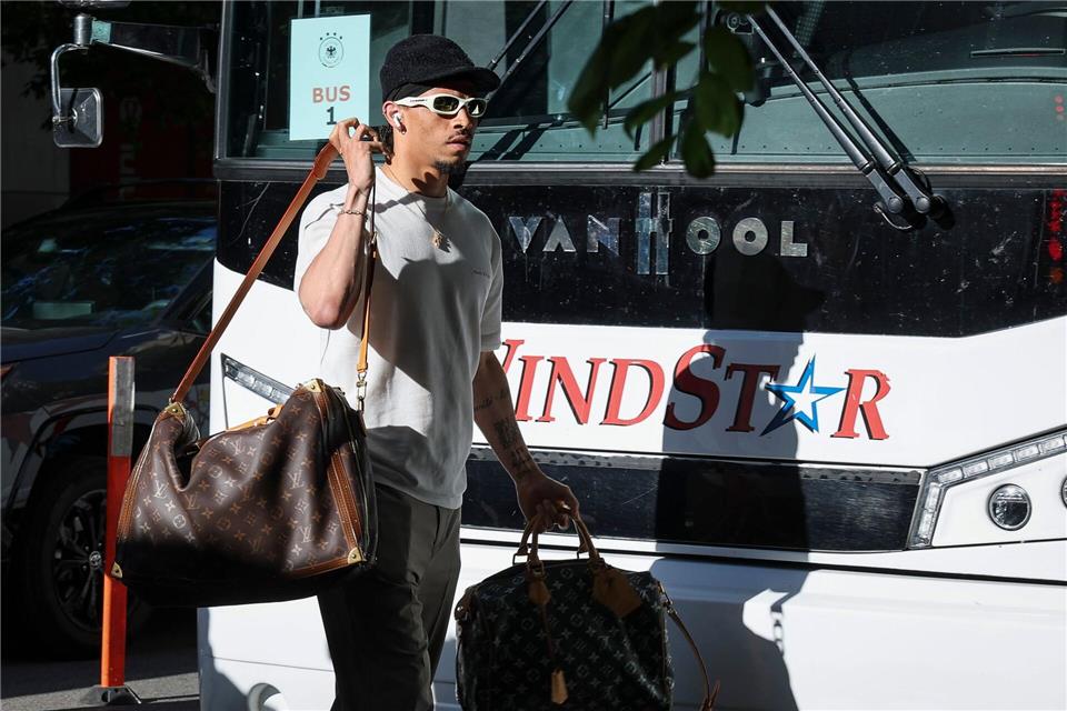 „Ein Zop-Typ“: Leroy Sané bei der Ankunft in Chicago. Christian Charisius/dpa