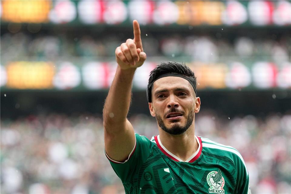 Ein emotionaler Moment für Mexikos Raúl Jiménez. Natacha Pisarenko/AP/dpa