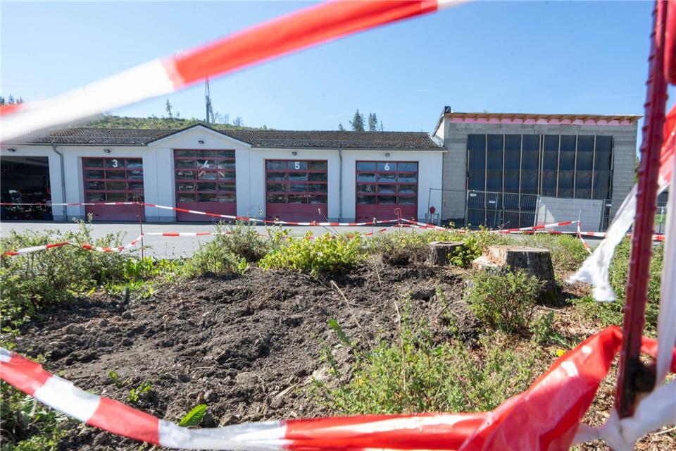 Ein externer Projektplaner soll Vorschläge zum Weiterbau des Feuerwehrhauses machen. Benjamin Westhoff/dpa