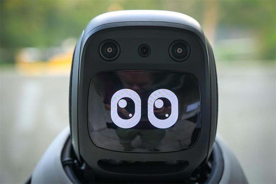 Ein humanoider Roboter. Die innovativsten Regionen des Planeten sieht die UN-Organisation Wipo in Asien und den USA, doch auch in Deutschland gibt es innovative Regionen. (Symbolbild)Heiko Rebsch/dpa