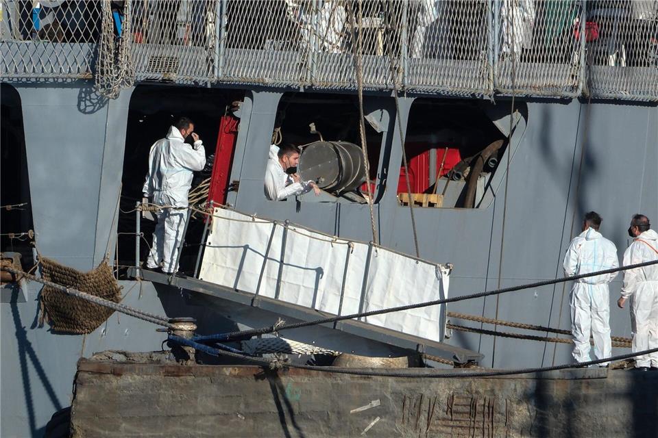 Ein italienisches Gericht erklärte die Inhaftierung von Mittelmeer-Flüchtlingen in Albanien für unzulässig. (Foto: Archiv)Vlasov Sulaj/AP/dpa