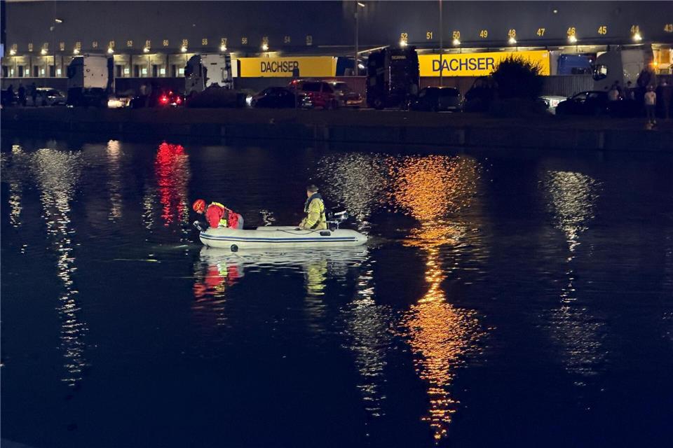 Ein junger Mann ist im Rhein-Herne-Kanal ertrunken.Justin Brosch/dpa