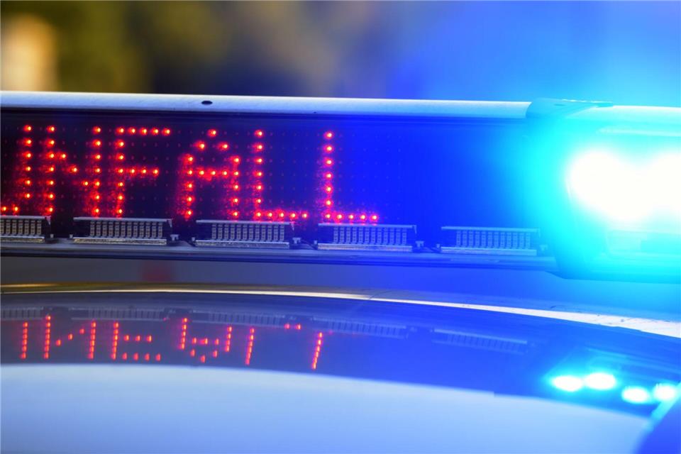 Ein tödlicher Motorradunfall nahe Teunz in der Oberpfalz beschäftigt die Polizei. (Symbolbild)Stefan Puchner/dpa