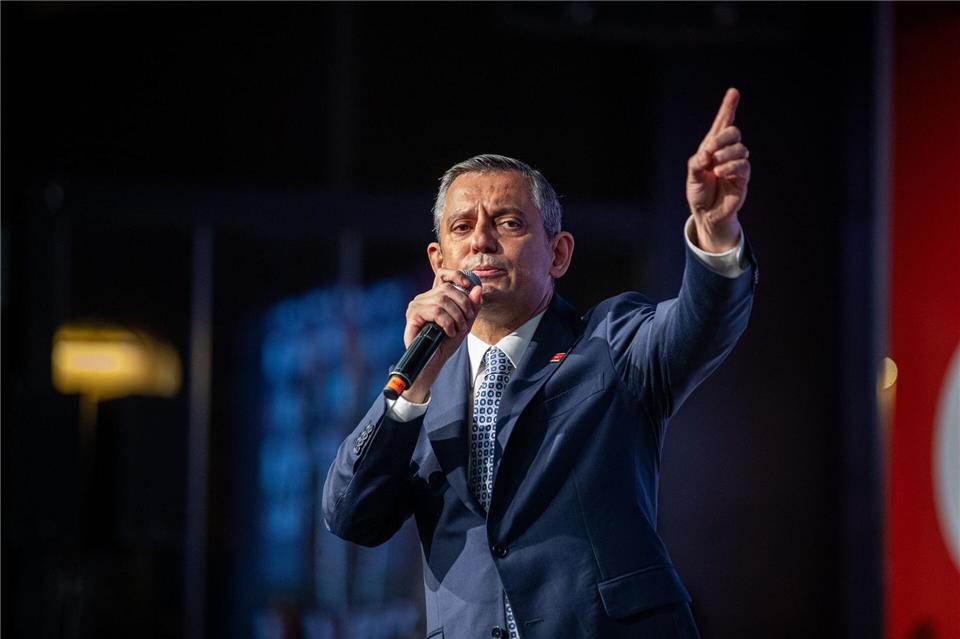 Ein türkisches Gericht hat die Absetzung von Özgür Özel als Oppositionspartei-Chef angeordnet. (Archivbild)Tunahan Turhan/SOPA Images via ZUMA Press Wire/dpa