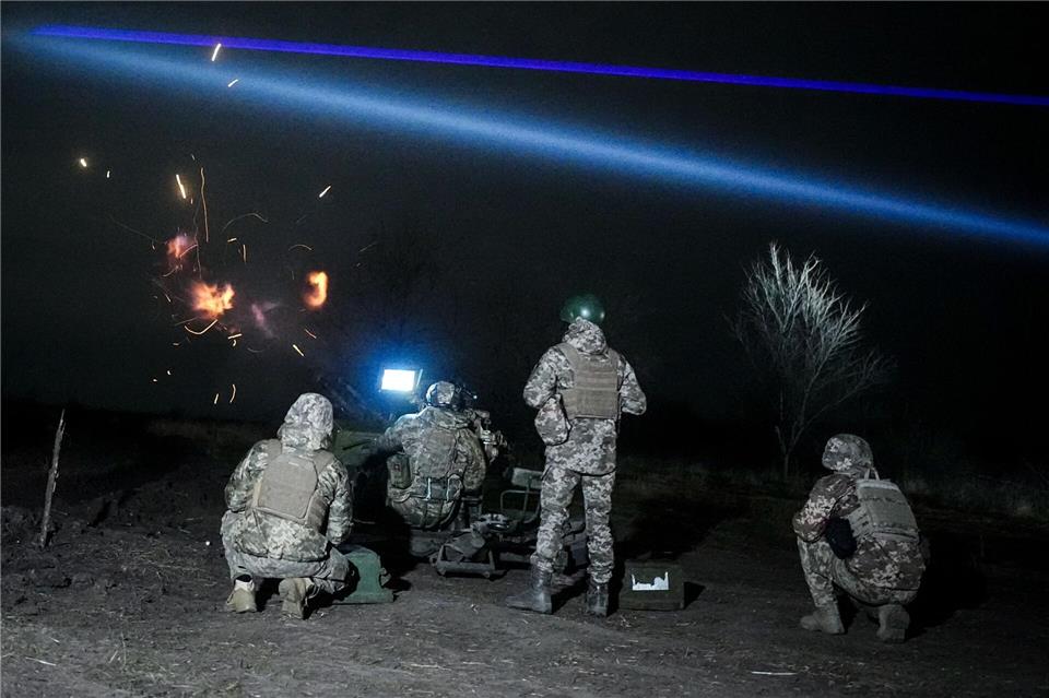 Ein ukrainischer mobiler Drohnen-Abwehrtrupp beim Training östlich der Hafenstadt Odessa. (Archivbild)Kay Nietfeld/dpa