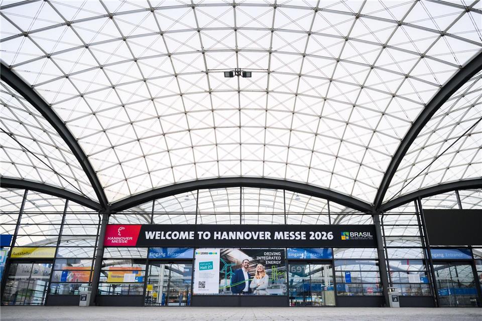 Ein ungewöhnlich starker Geruch ist in einer wichtigen Halle der Hannover Messe wahrnehmbar. (Archivbild)Julian Stratenschulte/dpa
