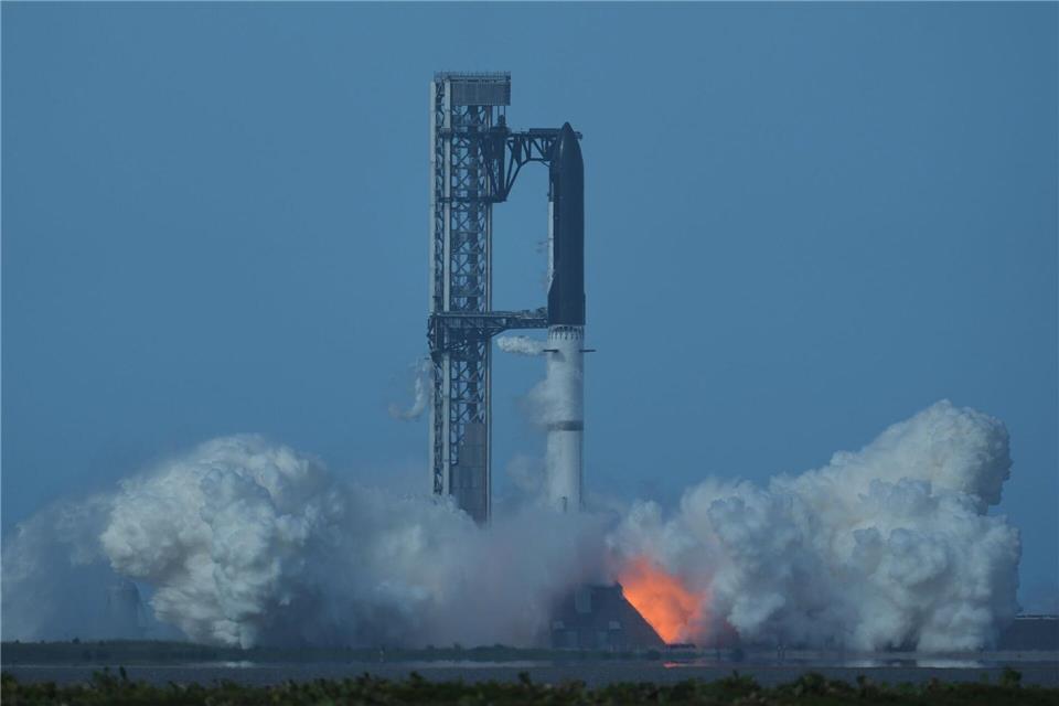 Ein weiterer geplanter Testflug des „Starship“ musste kurz vor dem Start abgebrochen werden. Eric Gay/AP/dpa