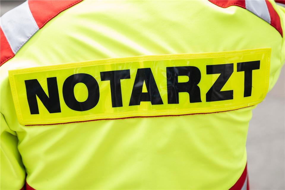 Streit um Selenskyj: Totschlagprozess beginnt in Frankfurt  Ein zufällig vorbeikommender Notarzt versorgte den Schwerverletzten.  (Symbolbild)Boris Roessler/dpa