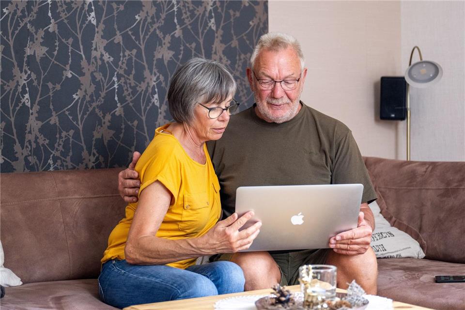 Einander absichern: Eine Risikolebensversicherung kann Partner und Familie im Ernstfall finanziell schützen. Doch was gibt es zu beachten?picture alliance / dpa-tmn