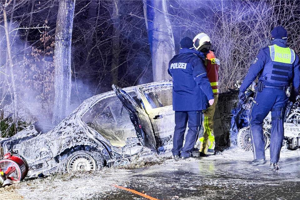Eine 27-Jährige ist in Dorsten mit ihrem Auto von der Straße abgekommen und hat sich schwer verletzt.Marc Gruber/7aktuell.de/dpa