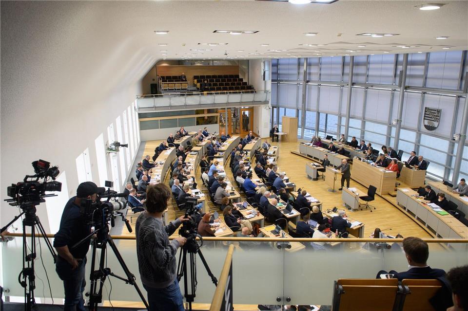 Eine Änderung des Rettungsdienstgesetzes steht im Magdeburger Landtag auf der Tagesordnung. (Archivbild)Klaus-Dietmar Gabbert/dpa