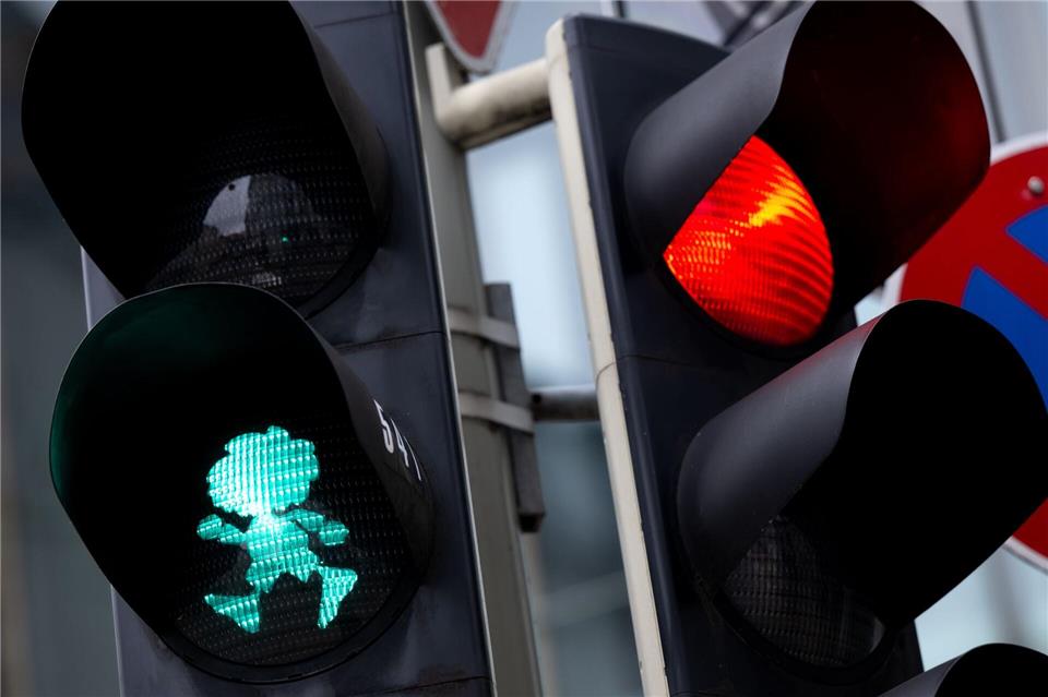 Eine Ampel hat er schon - aber sollte der Pumuckl auch Namensgeber einer Straße werden? (Symbolbild)Sven Hoppe/dpa