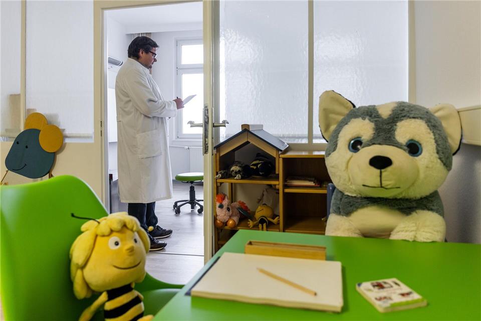 Eine Anlaufstelle nach Gewalterfahrungen für Kinder, Jugendliche und Erwachsene - die Ambulanz des Instituts für Rechtsmedizin am Universitätsklinikum Gießen. Christian Lademann/dpa
