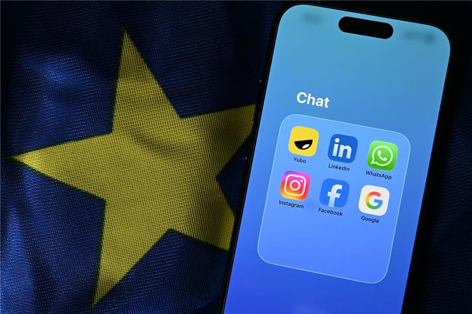 Eine Ausnahme von EU-Datenschutzregeln hatte es Anbietern von Online-Kommunikation erlaubt, auch privat gesendete Chats zu kontrollieren, um Kinderpornografie aufzuspüren. Sie war im April ausgelaufen. (Symbolbild)Markus Lenhardt/dpa