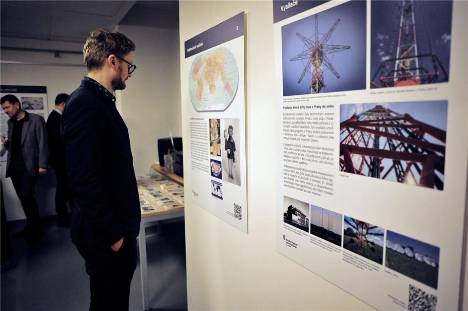 Eine Ausstellung informiert über Geschichte und Gegenwart des Senders.Michael Heitmann/dpa