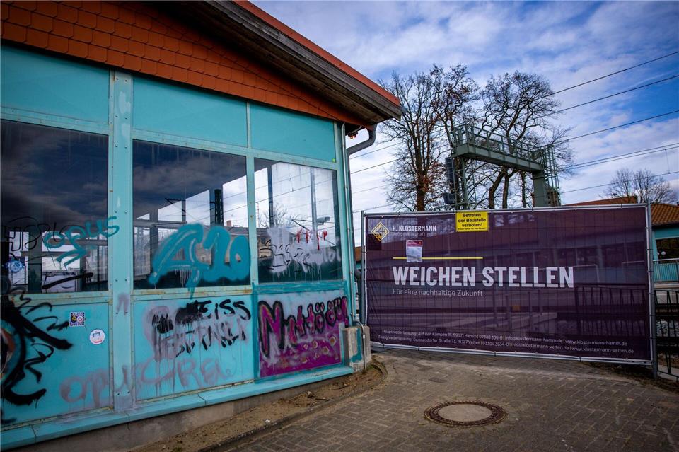 Eine Bahnbaustelle in Karstädt in Brandenburg. (Archivbild) Jens Büttner/dpa