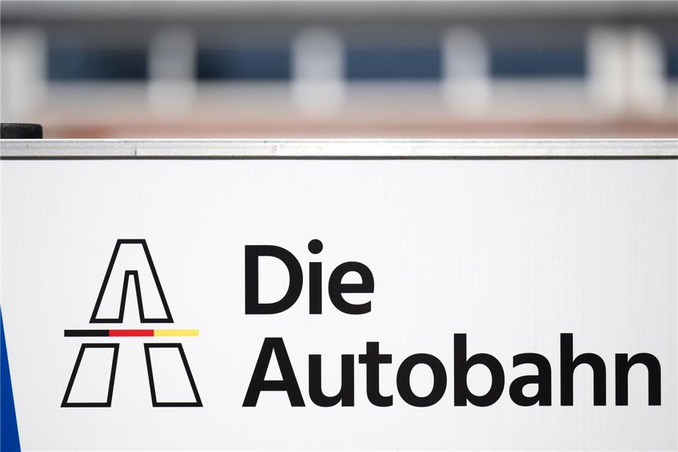 Eine Brückenbaustelle sorgt für Einschränkungen auf der A15. (Symbolbild)Hendrik Schmidt/dpa