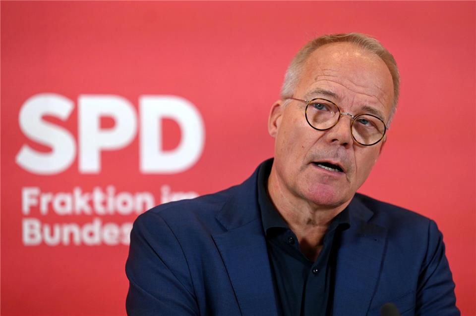 Eine Einigung beim Verbrenner-Aus steht laut SPD-Fraktionschef Miersch bevor. (Archivbild)Elisa Schu/dpa