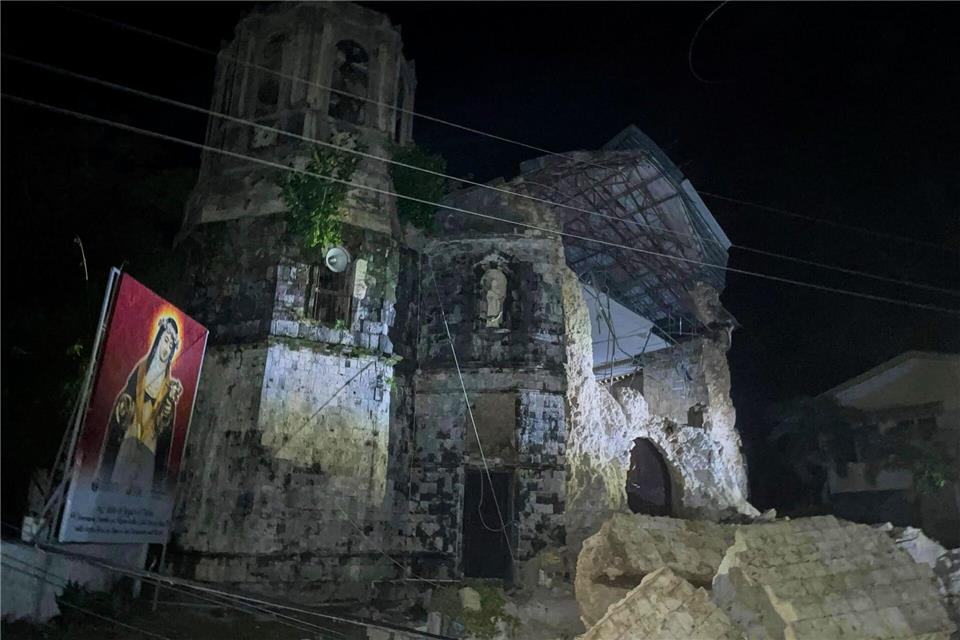 Eine Kirche in Cebu wurde massiv beschädigt. Stringer/XinHua/dpa