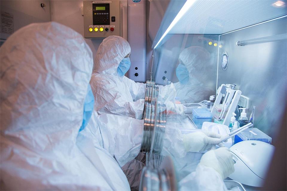 Eine Mitarbeiterin des Instituts in Irkutsk ist gestorben.Uncredited/The Irkutsk Anti-Plague Research Institute of Siberia and Far East/AP/dpa