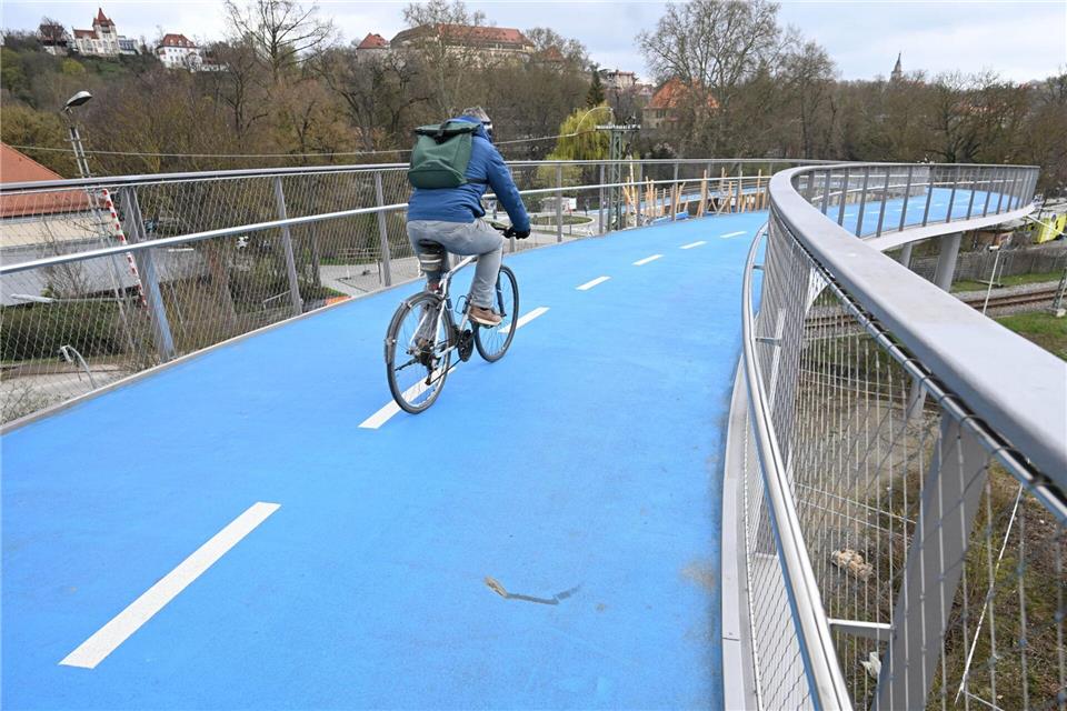 Eine Mitarbeiterin hat das Loch zufällig entdeckt. Bernd Weißbrod/dpa