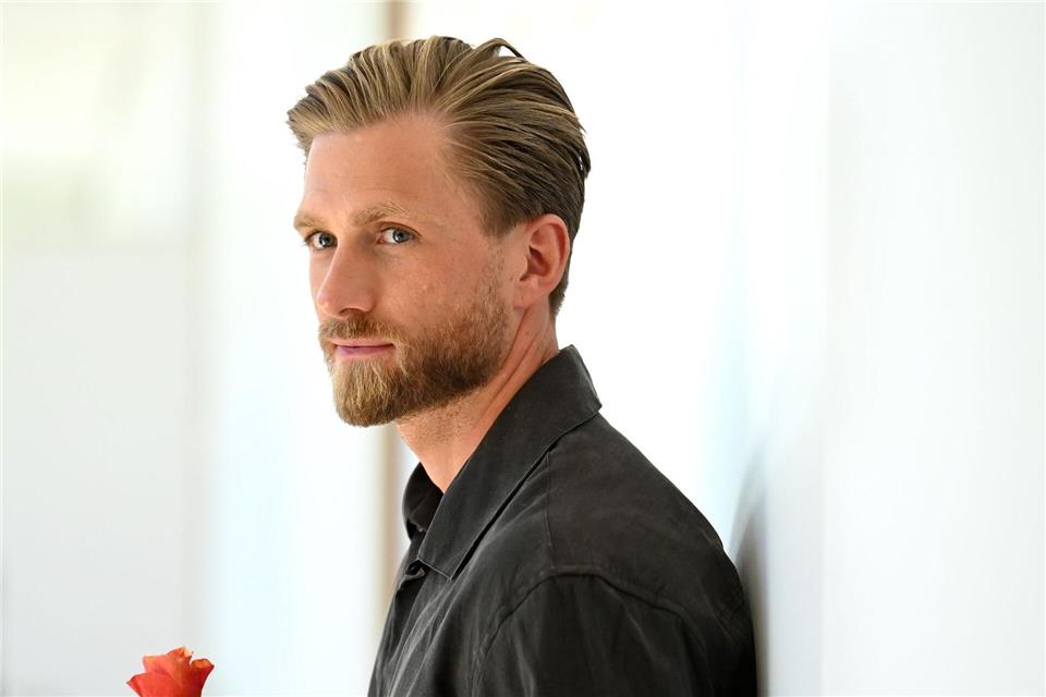 Eine Neuheit in der Sendungshistorie: „Bachelor“ Sebastian Paul entschied sich schon vor dem Finale für seine Nadja. (Archivbild)Celine Frohnapfel/dpa