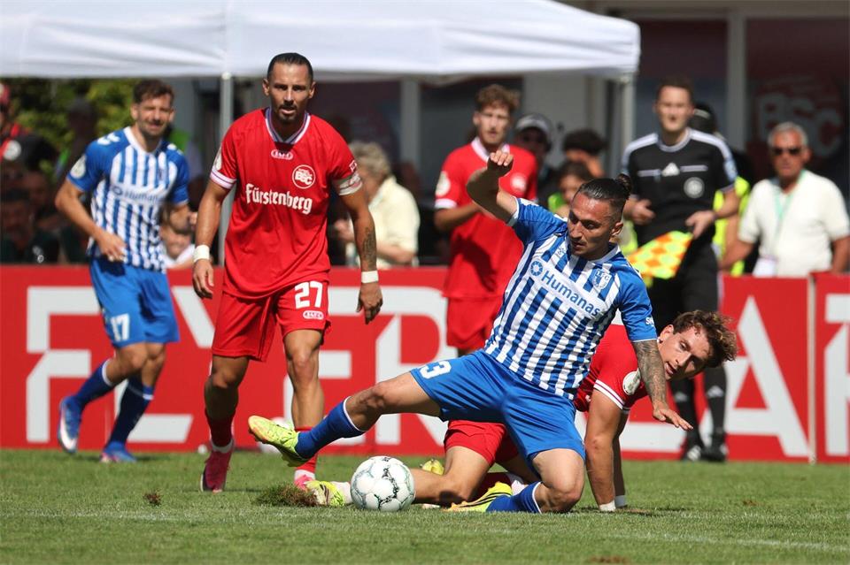 Eine Runde weiter: FCM-Spielmacher Baris Atik und Co. setzten sich in Bahlingen durch.Philipp von Ditfurth/dpa