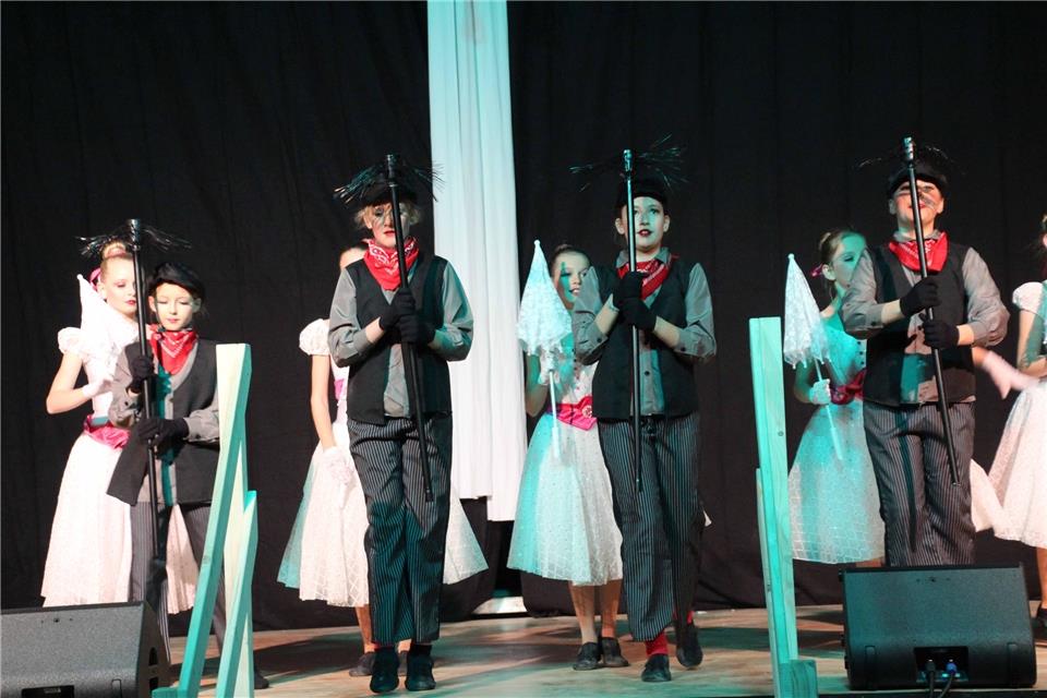 Eine Szene aus dem bekannten Musical „Mary Poppins“. 
