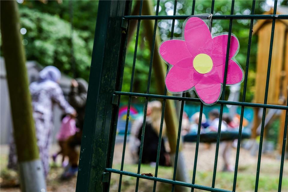 Eine Trennung des Kindes von ihrer straffälligen Mutter soll verhindert werden. Christoph Reichwein/dpa