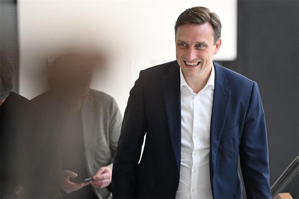 Eine Zusammenarbeit mit der deutlich erstarkten AfD schließt Lechner aus.Julian Stratenschulte/dpa