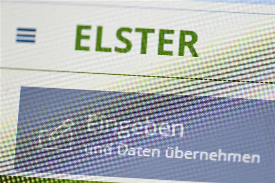 Eine automatische Steuererklärung per App? Bayern will, dass das Realität wird. (Archivbild)Bernd Weißbrod/dpa